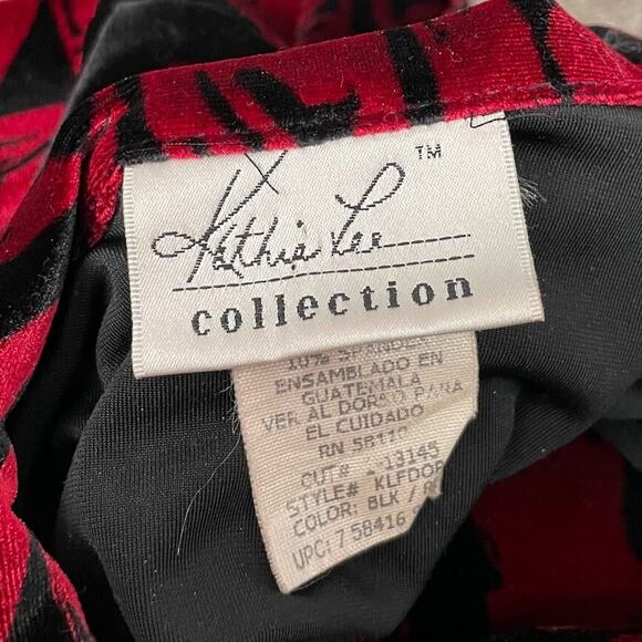 Whimsigoth Oversized Medium Red Black Dark Goth Romantic Floral Velvet Tunic Top - Picture 6 of 11